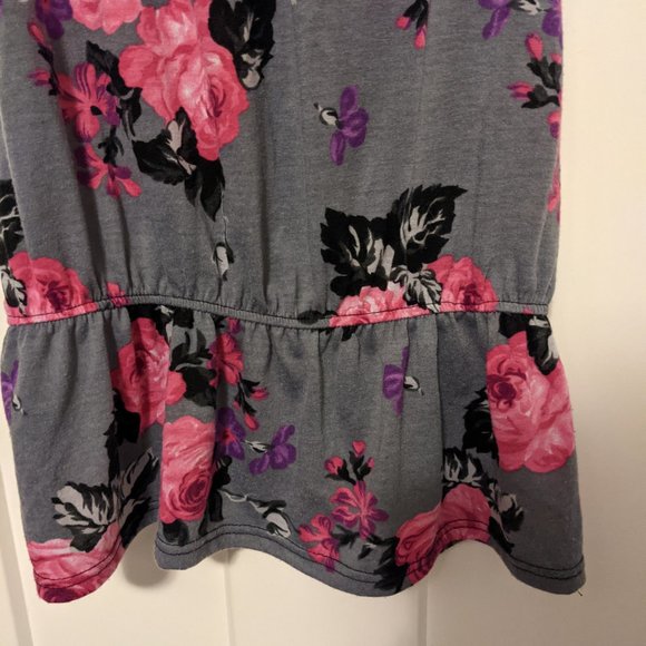 Ladies top - Picture 2 of 6